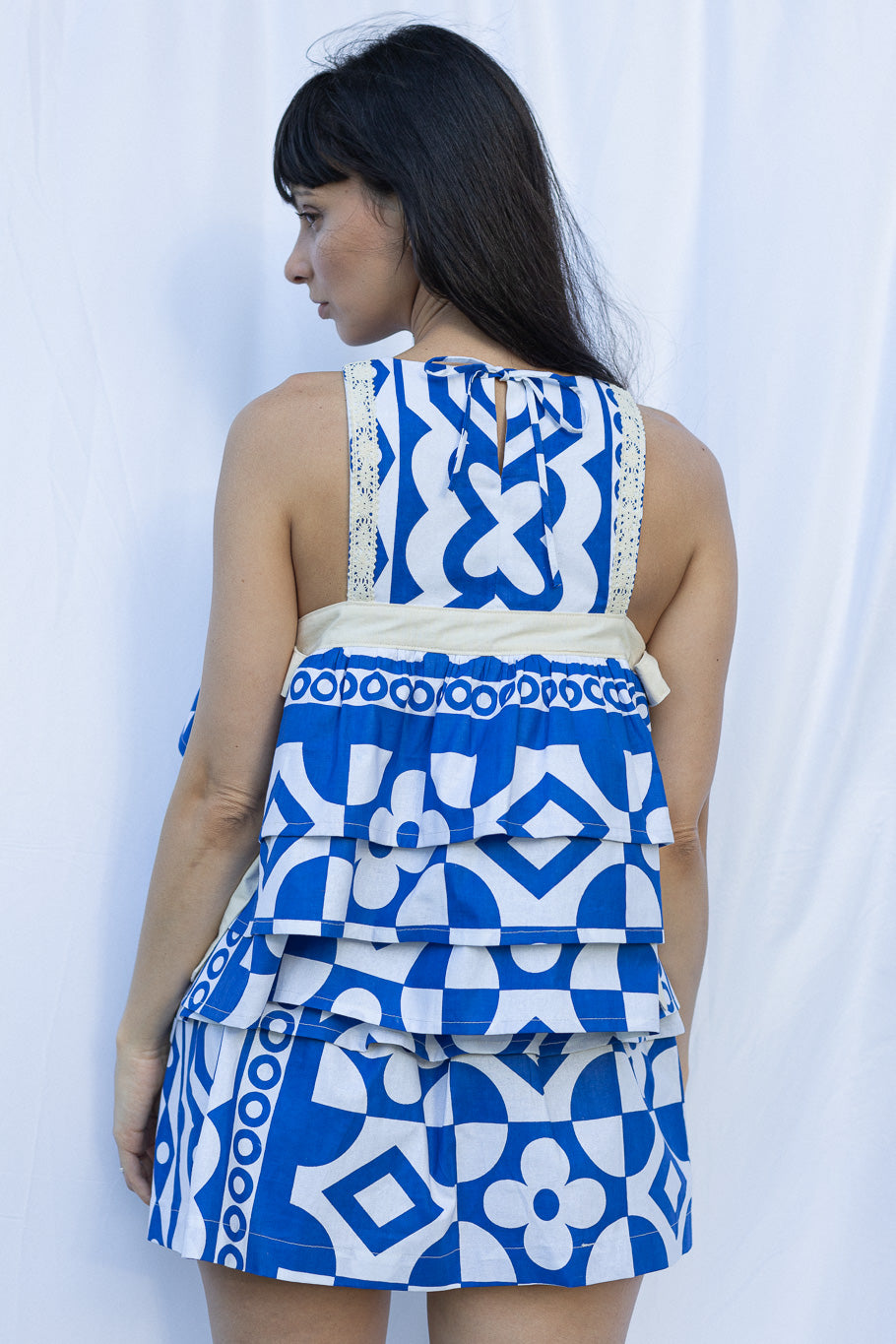 The Isabelle Set, Back View |