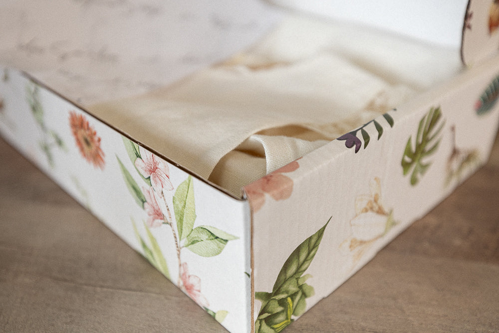 Dos Santos Atelier, About the box