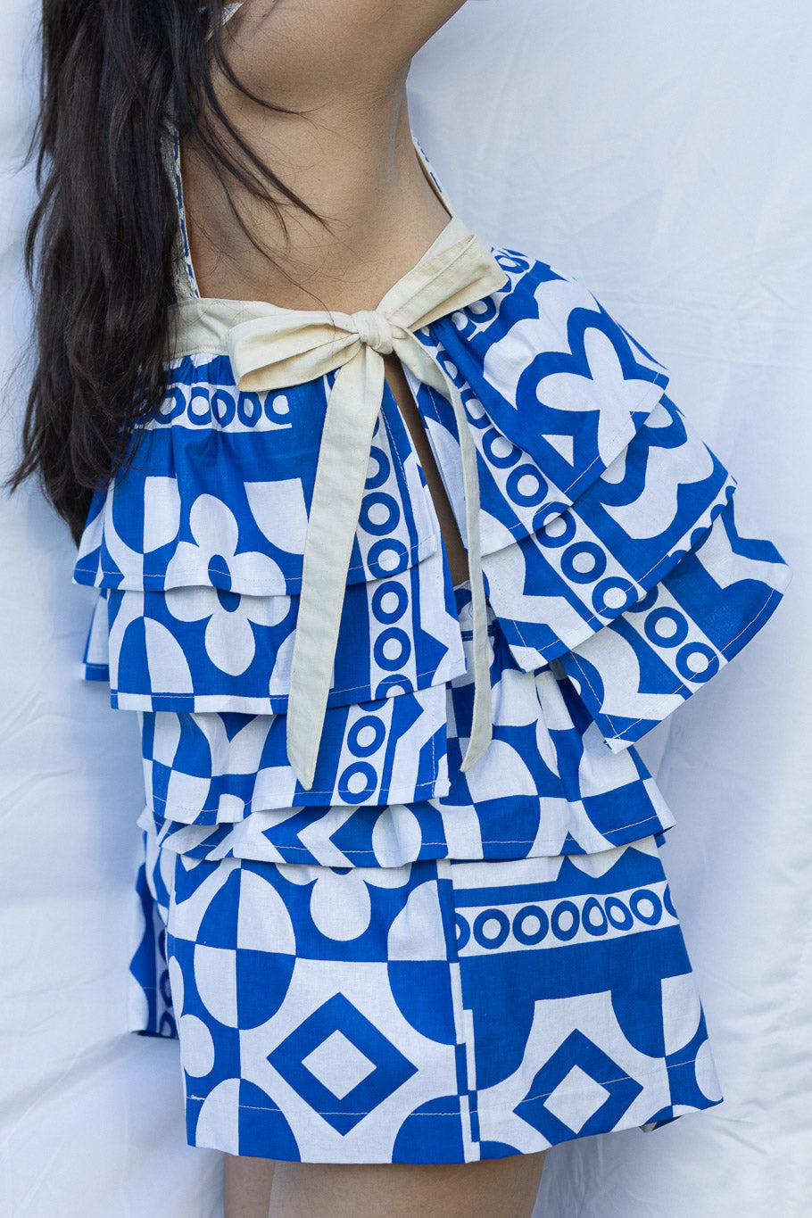 The Isabelle Set, Right Side Bow View | 