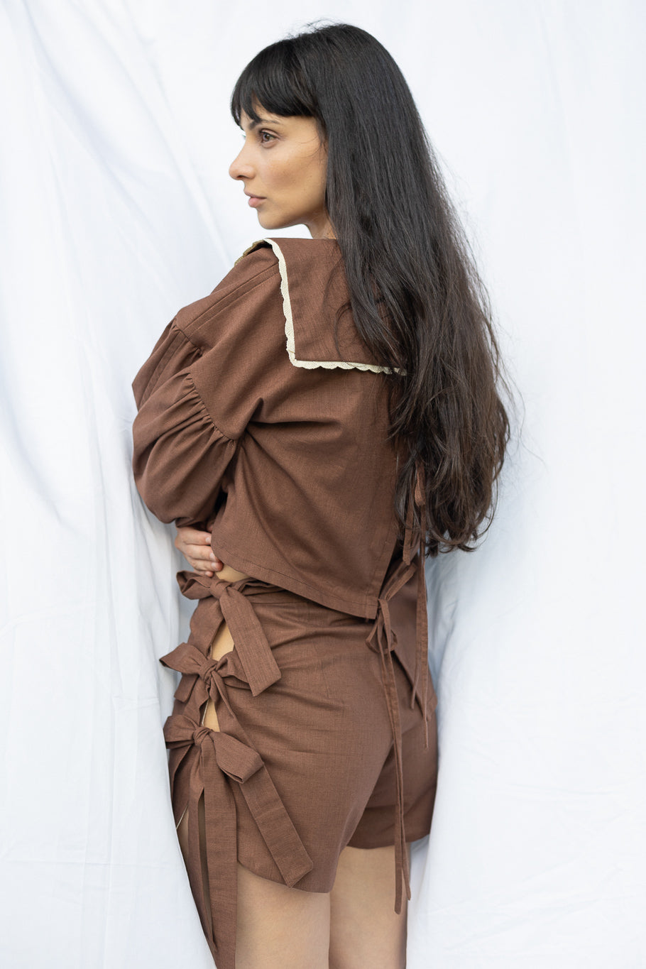 The Beatrice Shorts, Left Bows View | 